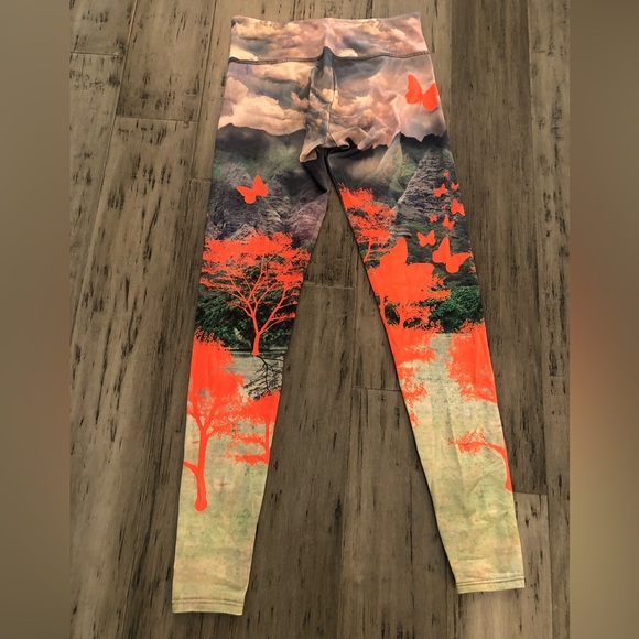 Onzie Fly Free Leggings Size Small - Picture 2 of 5